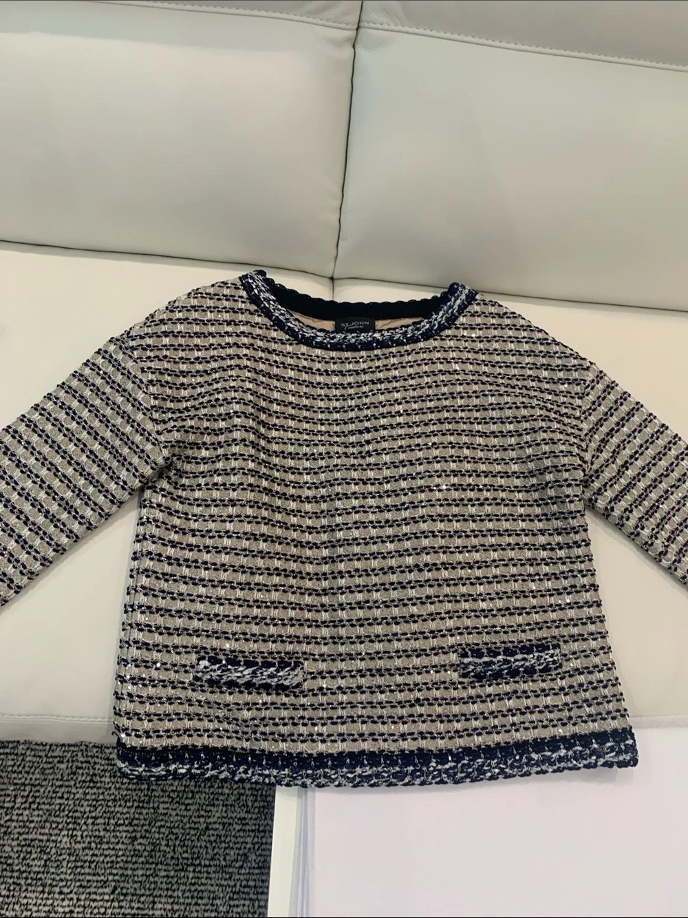 St John Couture Textured Knit Sweater in Cream and Navy. Small Like new